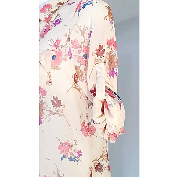 AMERICAN RAG Floral Button Down Hi / Low Blouse - Picture 5 of 7